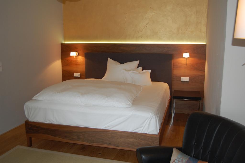 Fruehstueckshotel Im Goldschmiedehaus กรีสเคอร์เคน ห้อง รูปภาพ